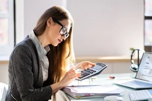 accountant or auditor